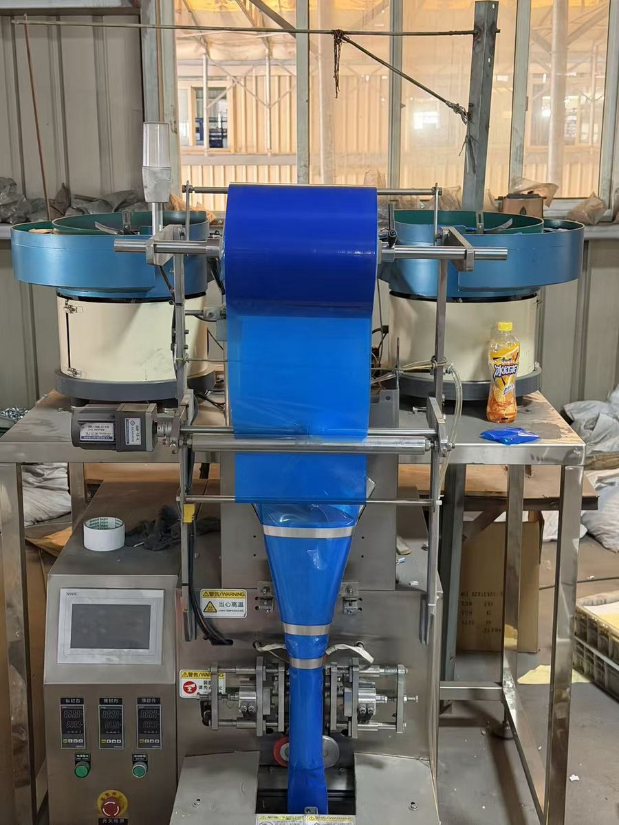 Poly bag sealing before cartoning
